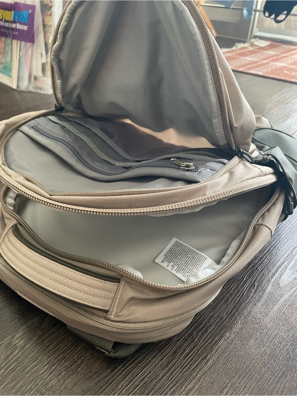 NWT North Face Borealis Backpack 28L - Picture 6 of 9
